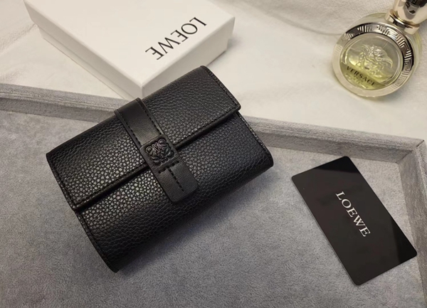 超激安ブランド財布偽物側面デザイン